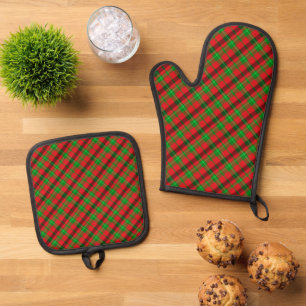 Red And Green Plaid Christmas Oven Mitt & Pot Holder Set