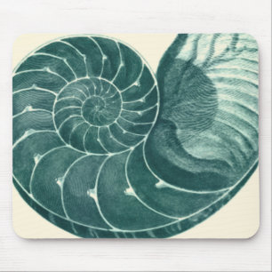 Red and Green Seashell Art Mouse Mat