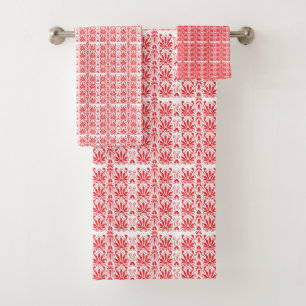 Red and pink floral graphics featuring geraniums i bath towel set