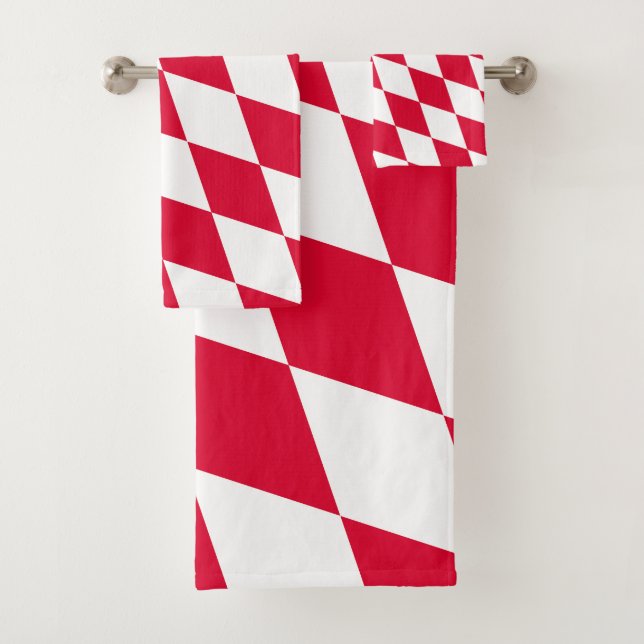 Red and White Bavaria Diamond Flag Pattern Bath Towel Set (Insitu)