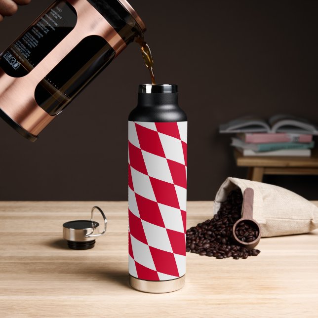 Red and White Bavaria Diamond Flag Pattern Water Bottle (Coffee)