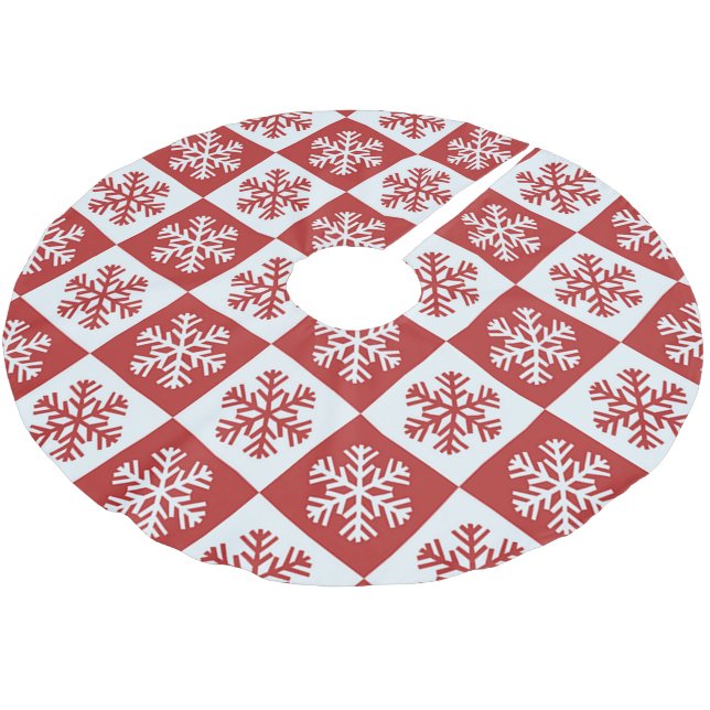 Red and White Chequered Snowflakes Brushed Polyester Tree Skirt (Angled)