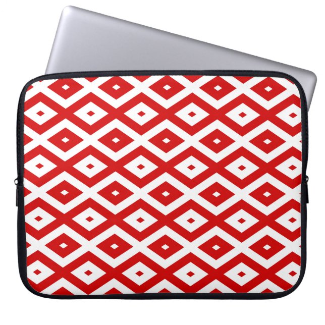 Red and white diamond pattern laptop sleeve (Front)