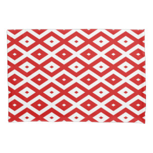 Red and white diamond pattern pillowcase
