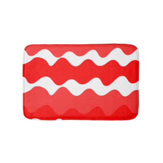 Red and white horizontal wavy pattern bath mat