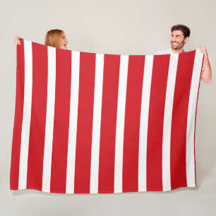 Red and white stripes pattern fleece blanket