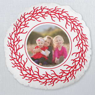 Red and White Wreath Photo Round Cushion