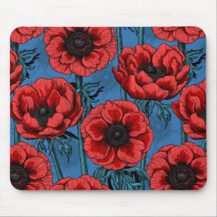 Red anemone garden mouse mat