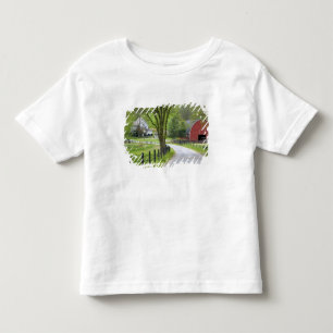 Red barn and farm house near Berlin, Ohio. Toddler T-Shirt