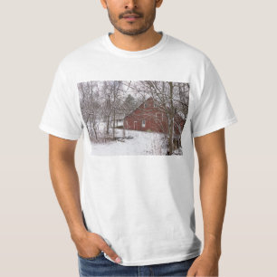 Red Barn In The Snow T-Shirt