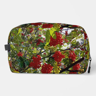 Red berries dopp kit