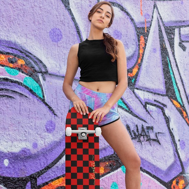 Red Black Chequered Pattern Gold Monogram Signed Skateboard (Red Black Checkered Pattern Gold Monogram Signed Skateboard)