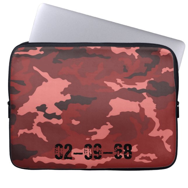 Red camouflage pattern laptop sleeve (Front)