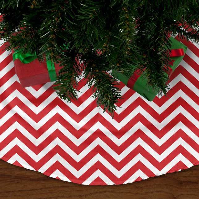Red Chevron Stripes Brushed Polyester Tree Skirt (Creator Uploaded)