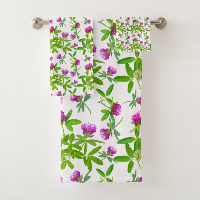 Red Clovers with Green Leaves Bath Towel Set (Insitu)