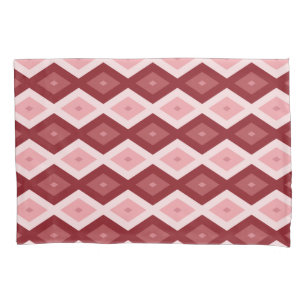 Red diamond pattern pillowcase