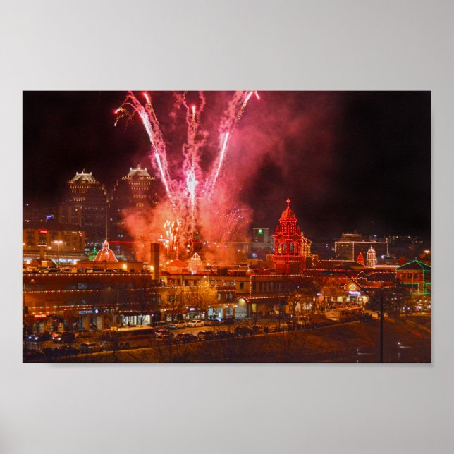 Red Fireworks over The Plaza, Kansas City  Poster (Front)