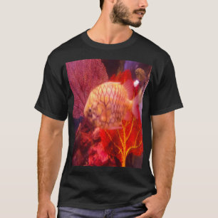 red fish aquarium aquatic seascape under the sea T-Shirt