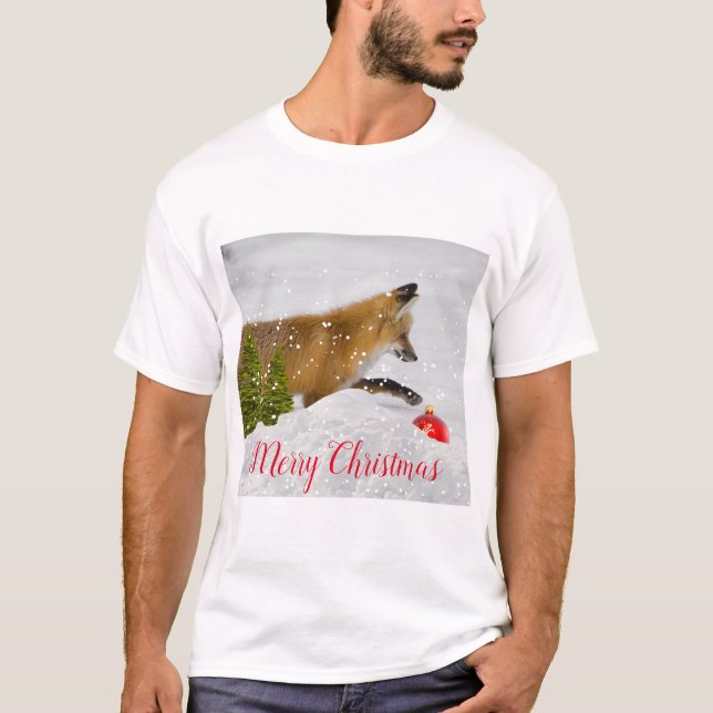 Red Fox Hunting Christmas Ornament in Snow T-Shirt (Front)