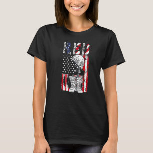 Red Friday Remember Everyone Deployed Patriotic Us T-Shirt