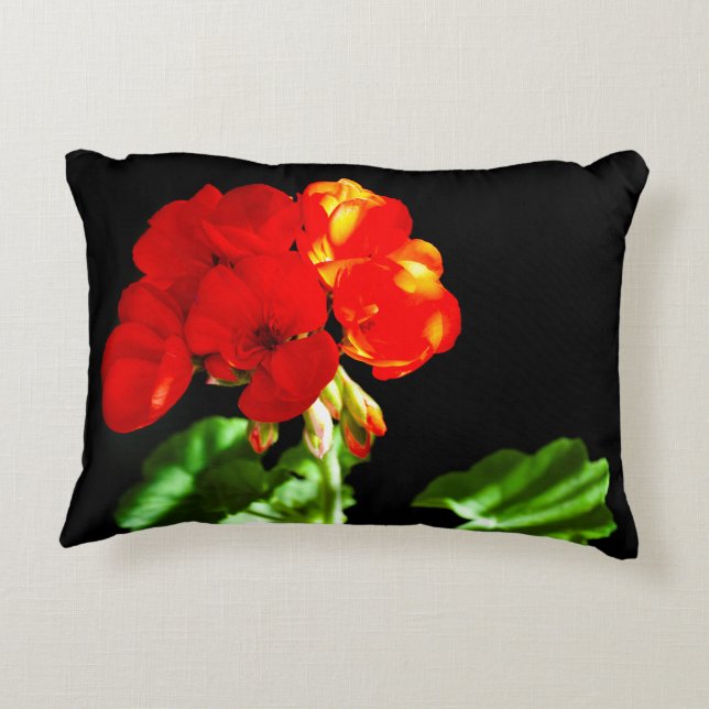 Red geranium flower decorative cushion (Back)