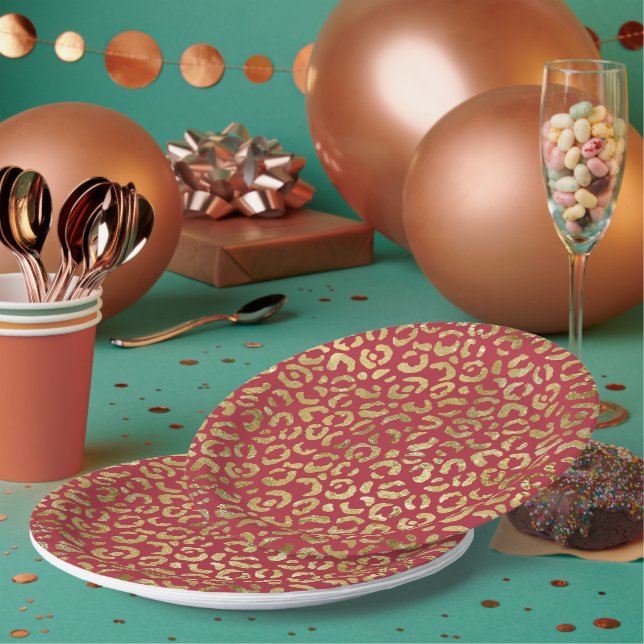 Red Gold Glam Leopard Print Paper Plate (Multi)