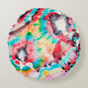 Red Hard Grunge. Shibori Pattern. Golden Brush Gra Round Cushion