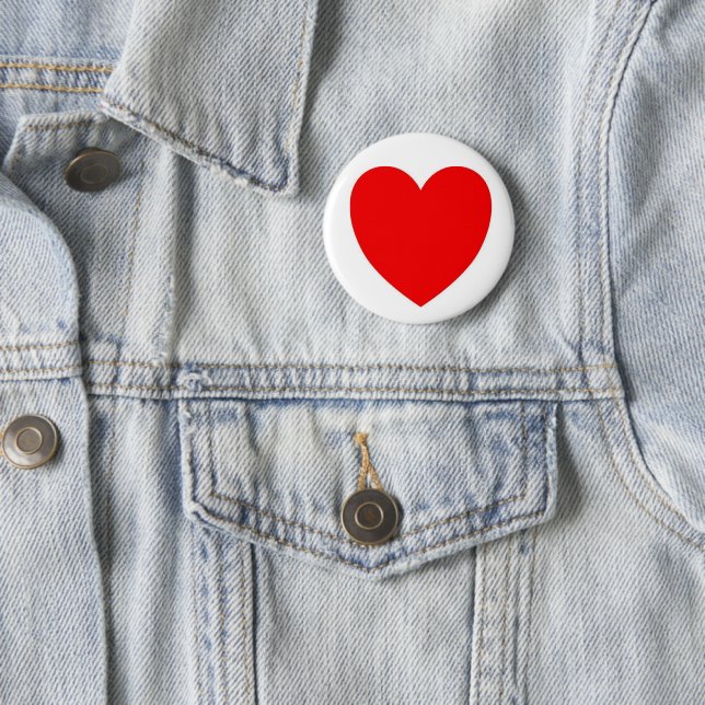 Red Heart 6 Cm Round Badge (In Situ)