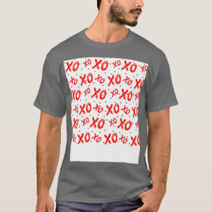 Red Hugs And Kisses Pattern T-Shirt