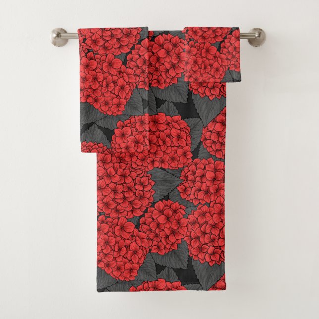 Red hydrangea bath towel set (Insitu)