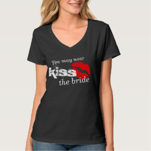 Red lipstick kiss hen night Bachelorette tee