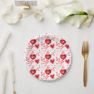 Red love hearts and arrow  paper plate
