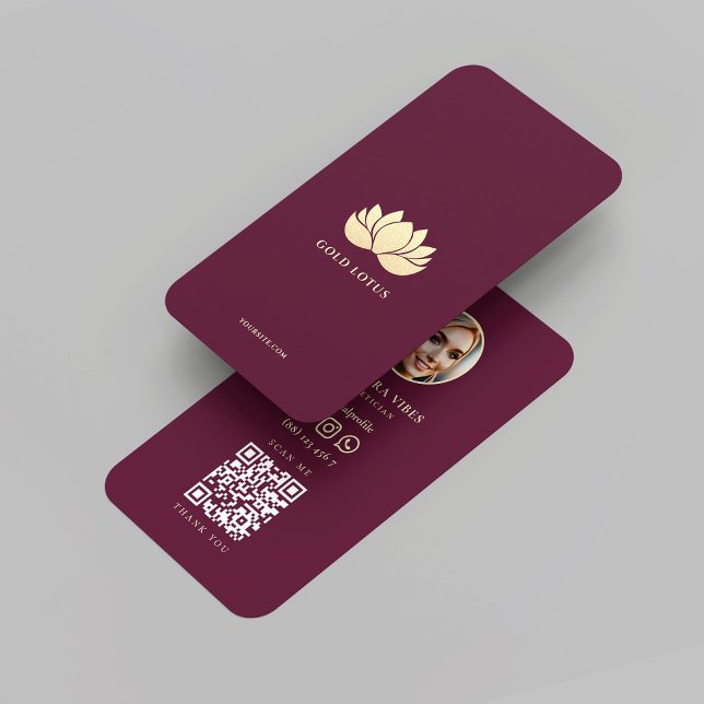 Red Maroon Elegant Gold Lotus Wellness Spa Business Card (Red Maroon Elegant Gold Lotus Wellness Spa Business Card
)