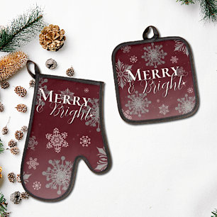 Red Merry and Bright Snowflakes Christmas Oven Mitt & Pot Holder Set