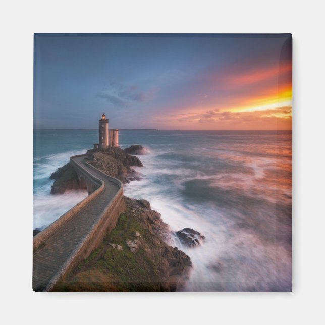 Red of Pleasure Magnet (Front)