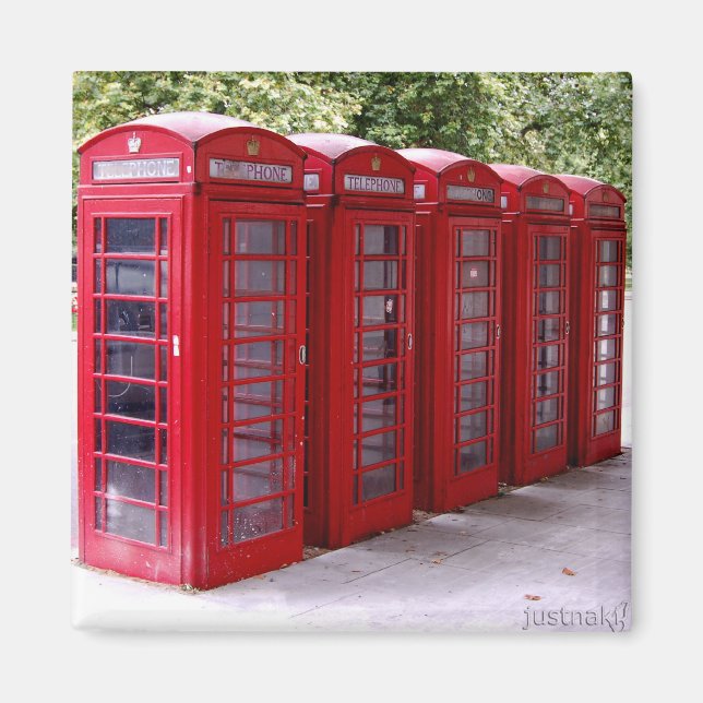 red phone box magnet (Front)