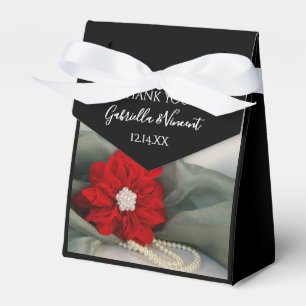 Red Poinsettia and Pearls on Green Winter Wedding Favour Box