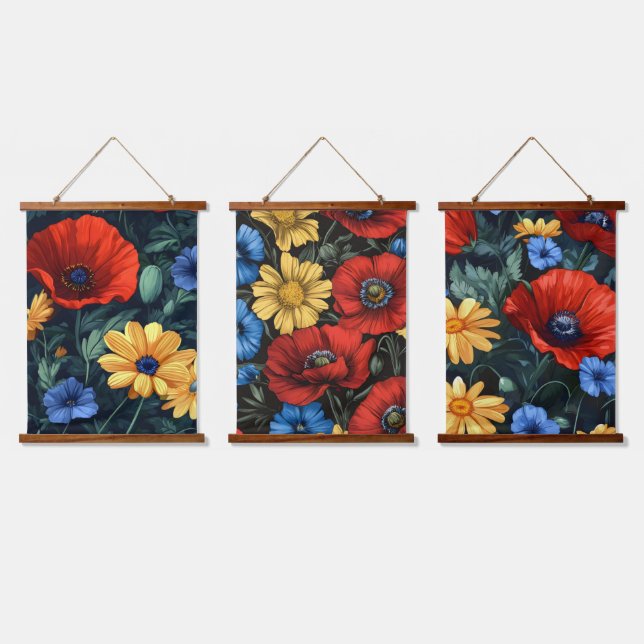 Red poppies hanging tapestry (Triple)