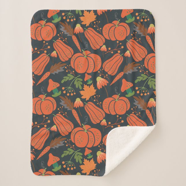 Red pumpkin seamless pattern and carrots sherpa blanket (Front)