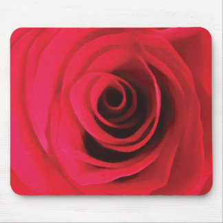 Red rose blossom floral design mouse mat