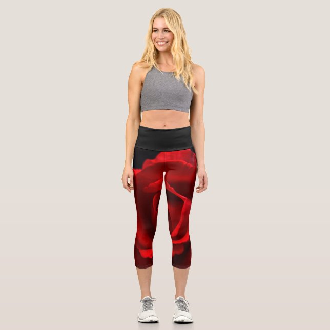 Red Rose lecapcnm Capri Leggings (Front)