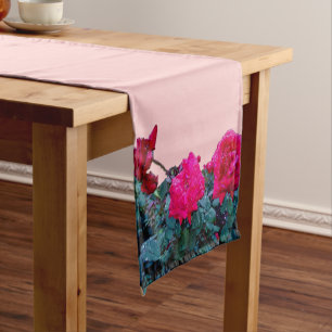 RED ROSES    TABLECLOTH