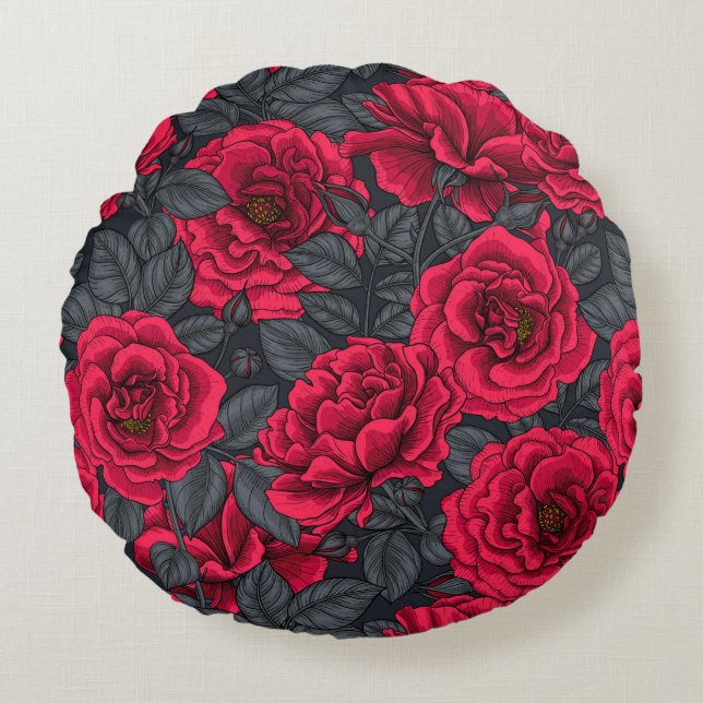 Red roses with grey leaves on black round cushion (Front)