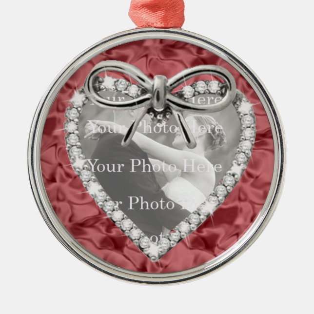 Red Round Diamond Heart Frame Ornament (Front)