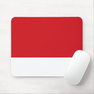 Red striped mouse mat