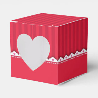 red striped vintage pattern favour box