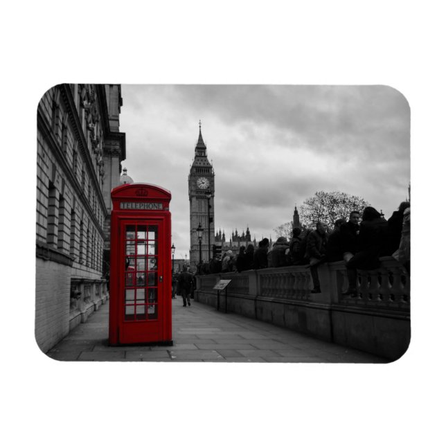 Red telephone box in London rectangular magnet (Horizontal)