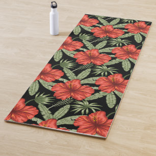 Red tropical flowers seamless pattern green leaves yoga mat