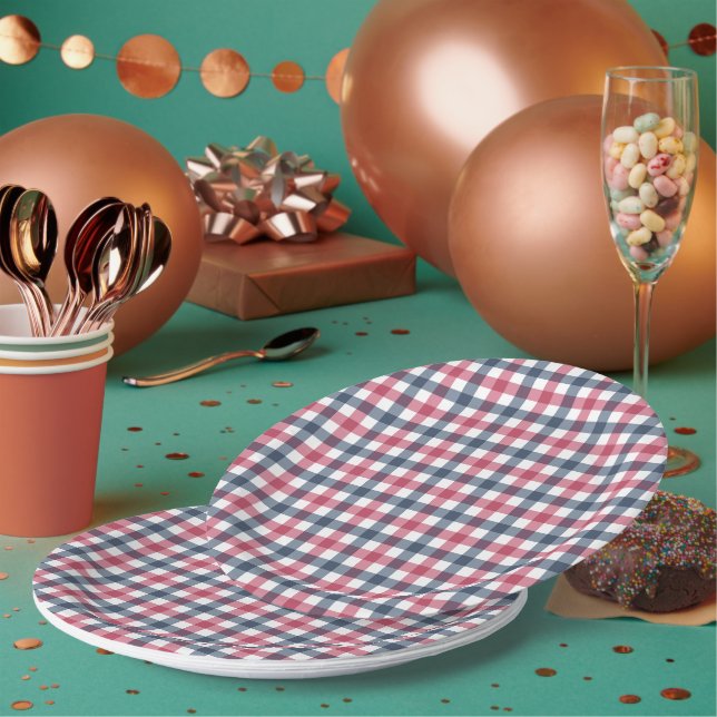 Red White Blue plaid Paper Plate (Multi)