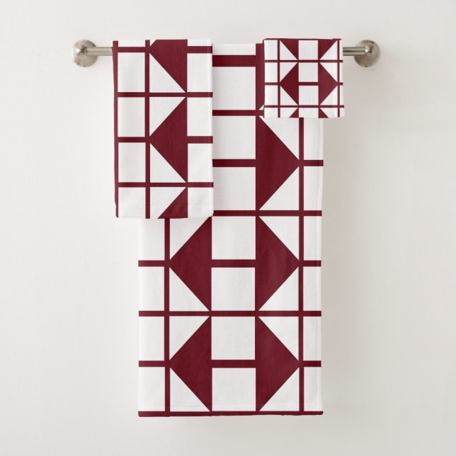 Red White Geometric Mid Century Modern Bath Towel Set (Insitu)